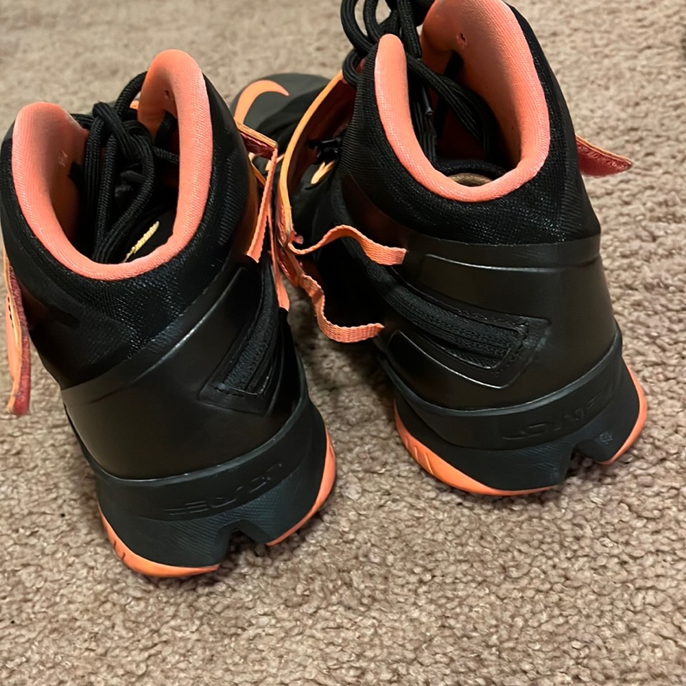 Nike lebrons